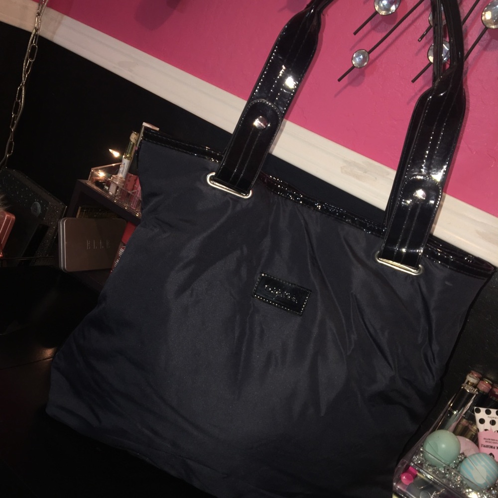 Black Calvin Klein over night bag